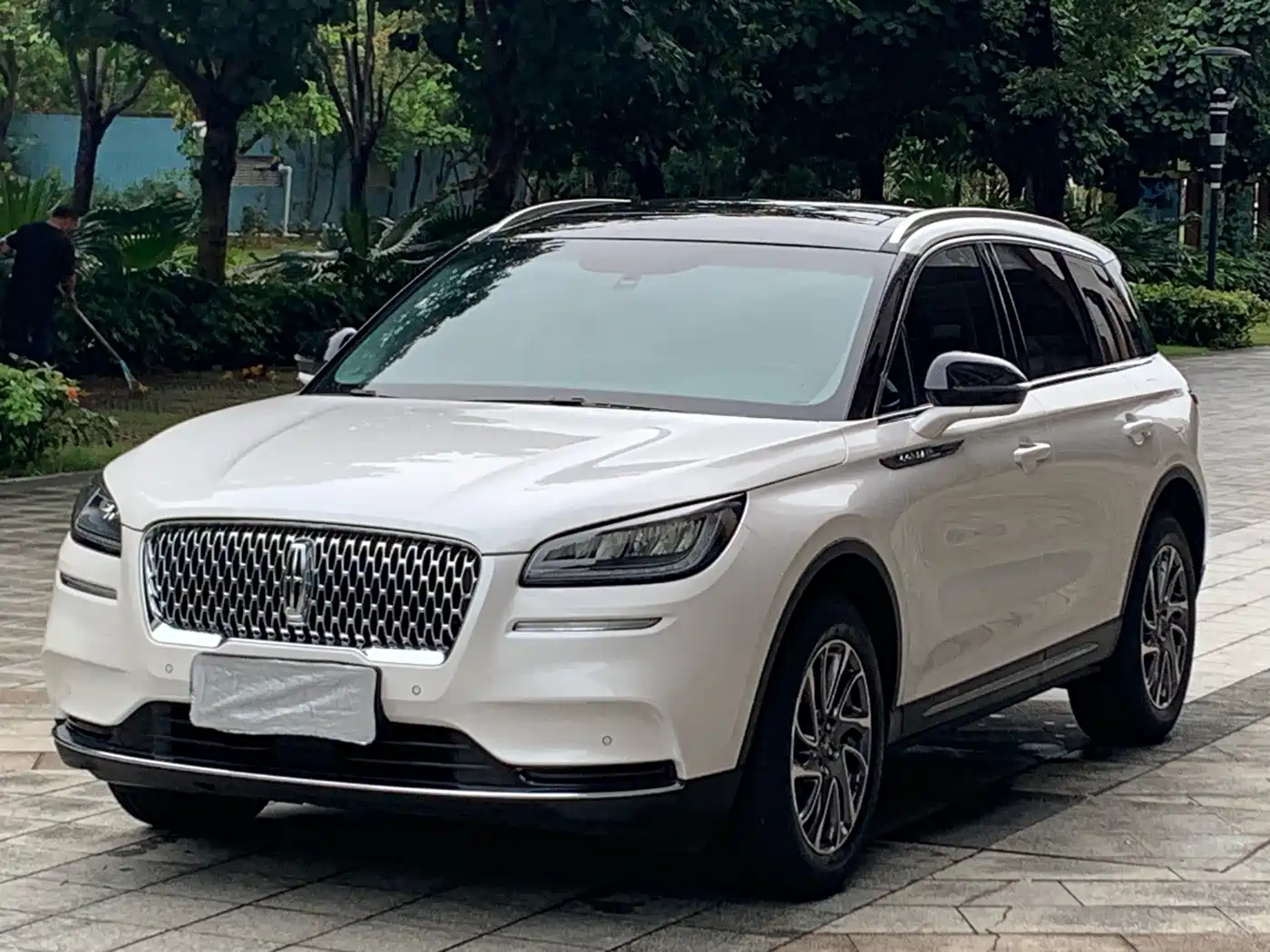 LINCOLN ADVENTURER