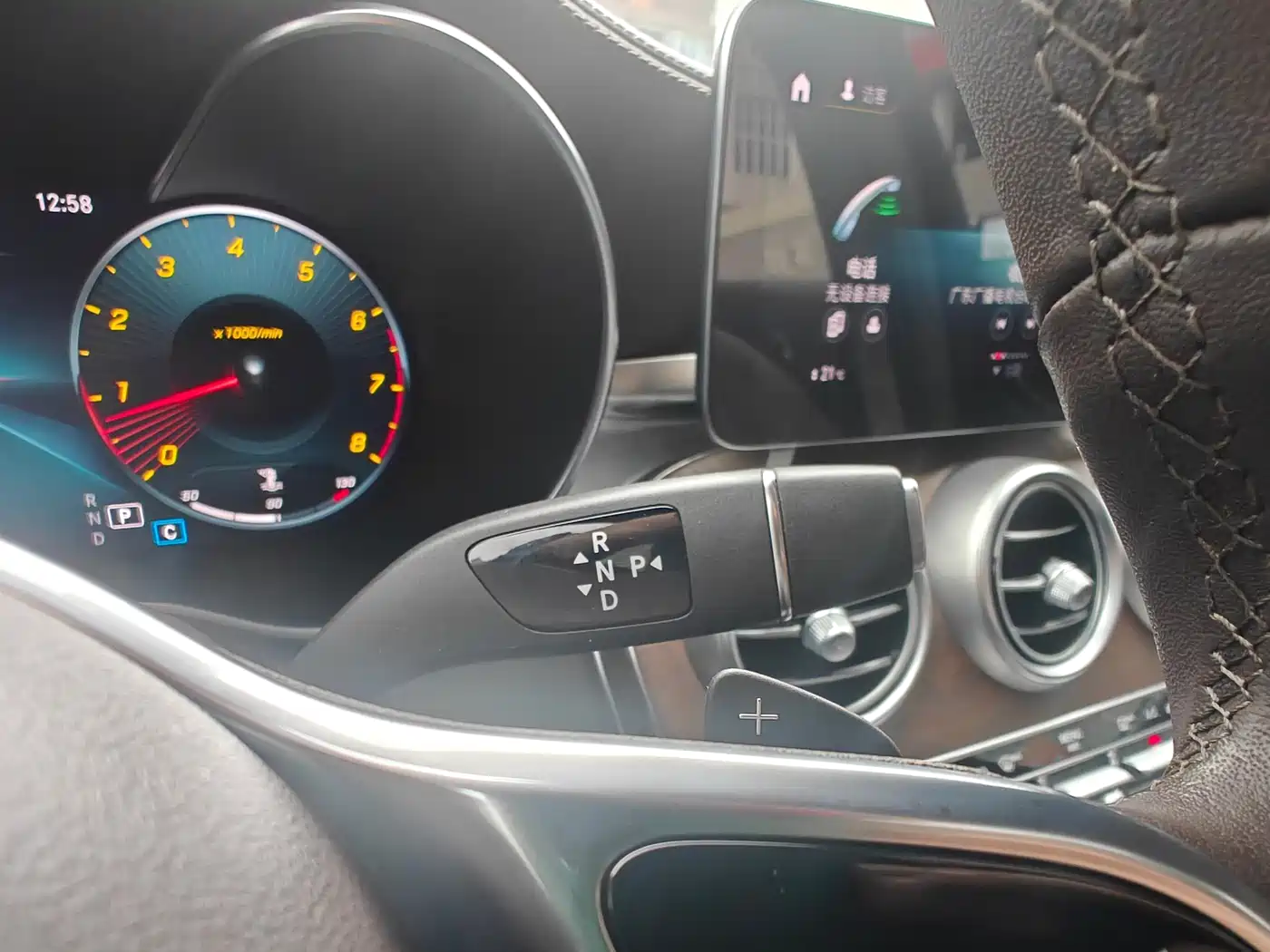 Mercedes-Benz GLC 2020 Facelift GLC 300 L 4MATIC Dynamic фото 12