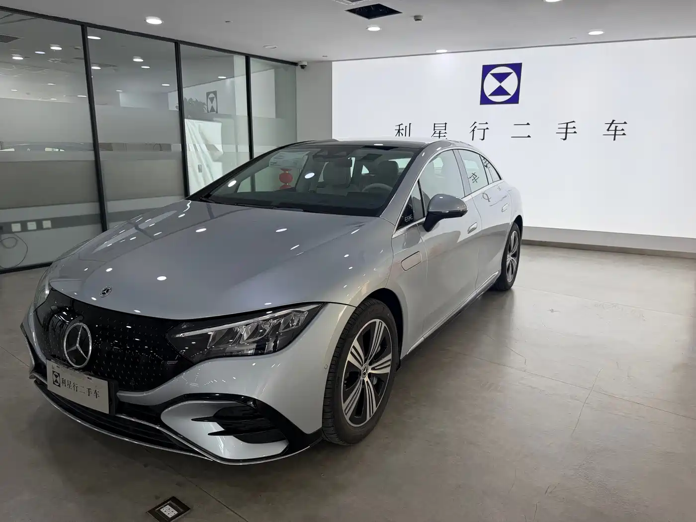  Mercedes-Benz Mercedes-Benz EQE 2025 Model 500 4MATIC Luxury Edition
