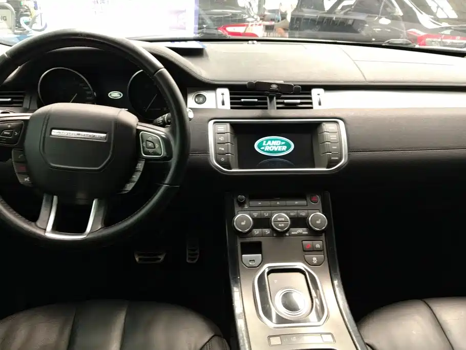 Land Rover Range Rover Evoque (Import) 2014 2014 2.0T 5-door Brilliance Premium