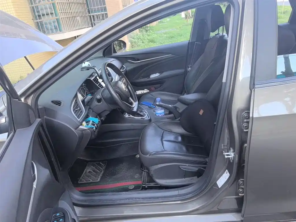 Buick Excelle 2016 Model 15N Automatic Luxury фото 8
