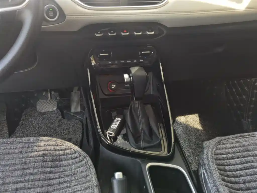 BAOJUN 530
