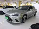 Photo 1 - Lexus ES