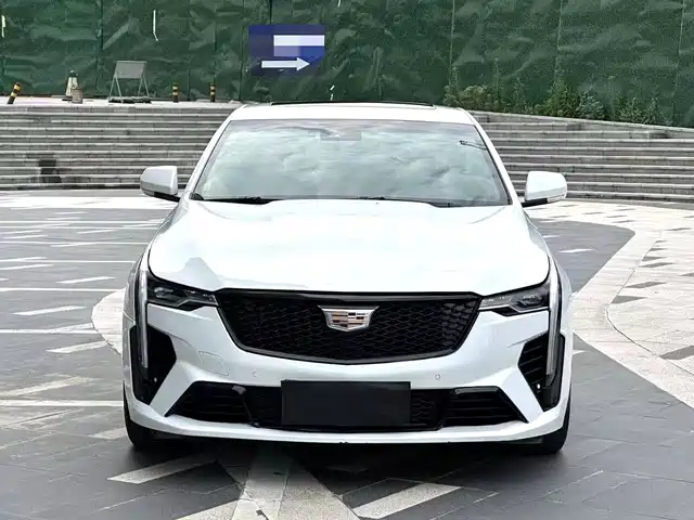 Cadillac CT4 2022