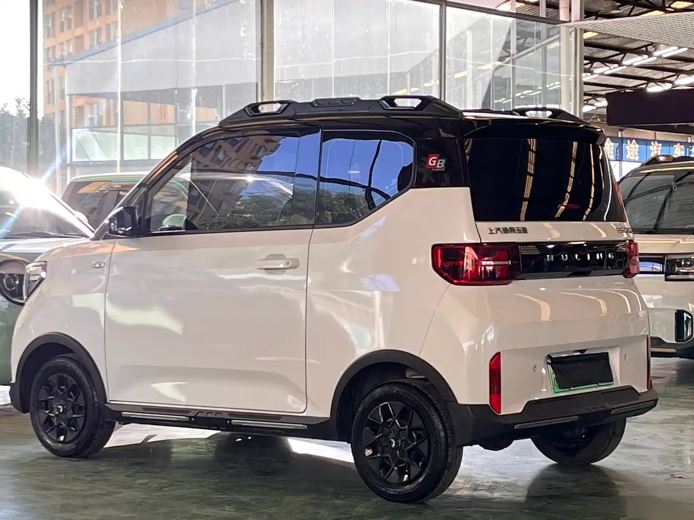 Фото 4 - Wuling Motors Hongguang MINIEV