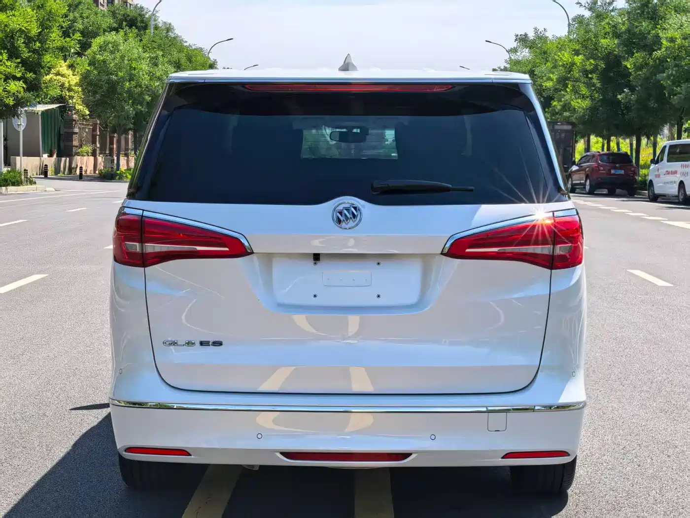 Buick GL8 2017 ES 28T Comfort Type China V фото 20