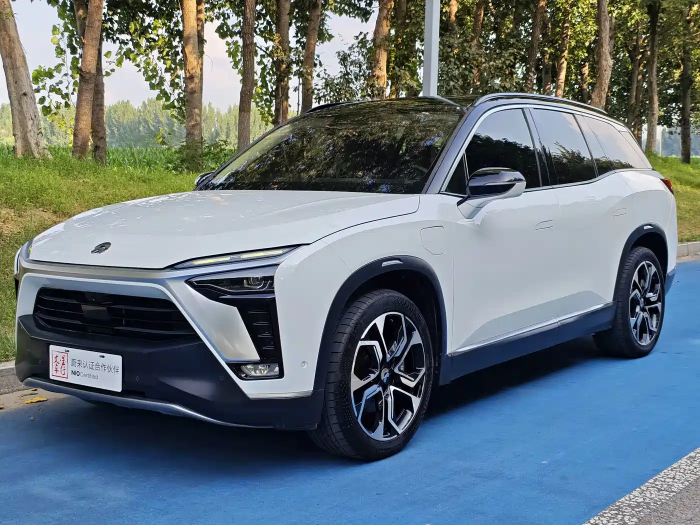 NIO ES8 2020