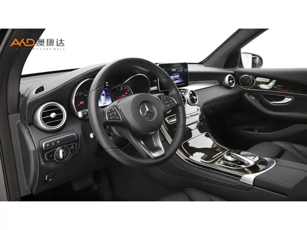 Mercedes-Benz GLC 2019 Facelift GLC 260 L 4MATIC Luxury фото 6