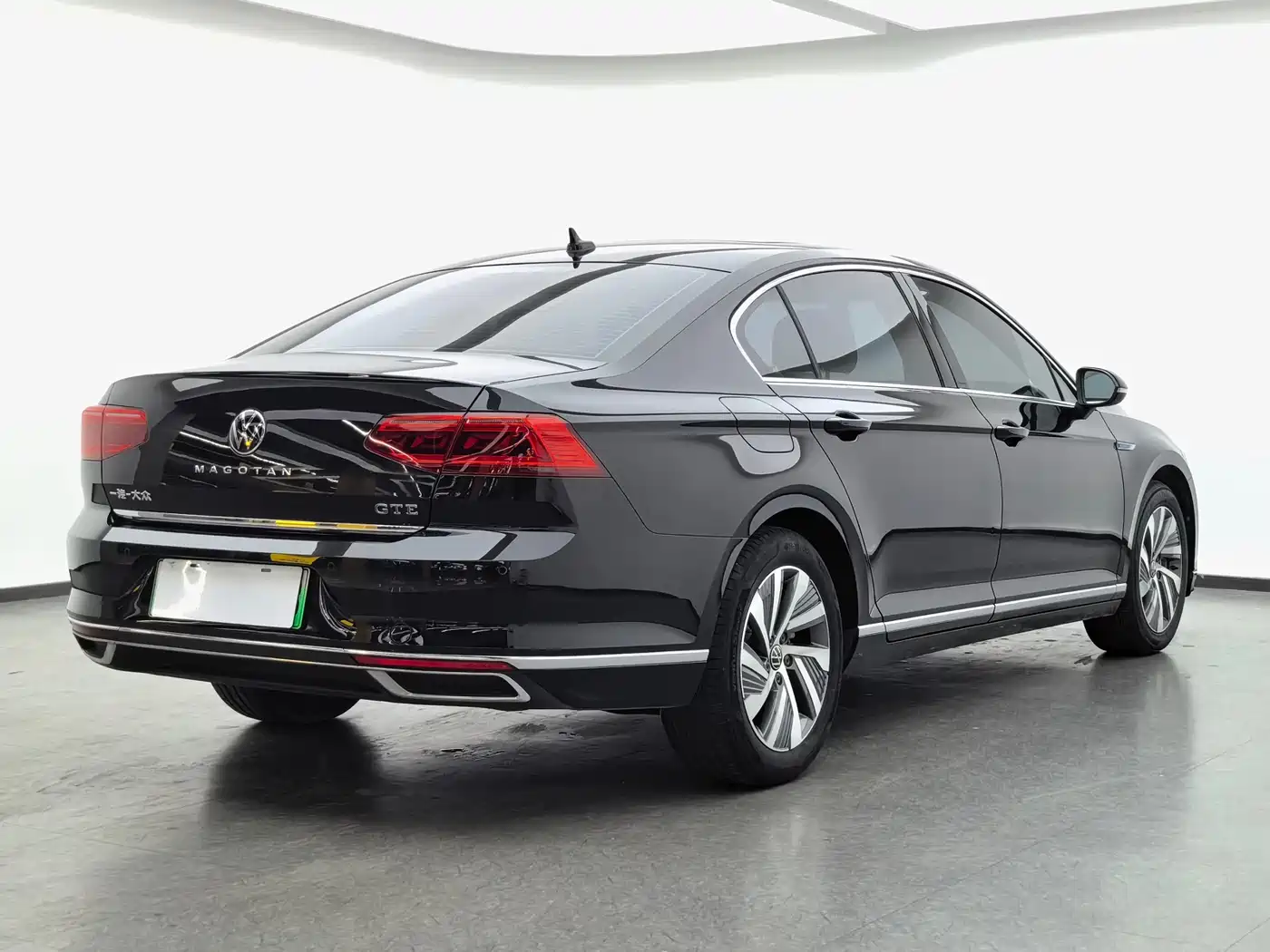 Volkswagen Magotan GTE Plug-in Hybrid 2022 GTE Luxury фото 4