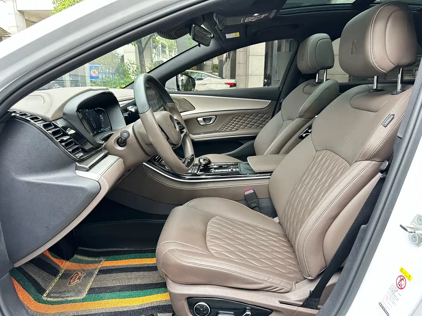 BYD Han 2022 DM-i 121KM Premium фото 6