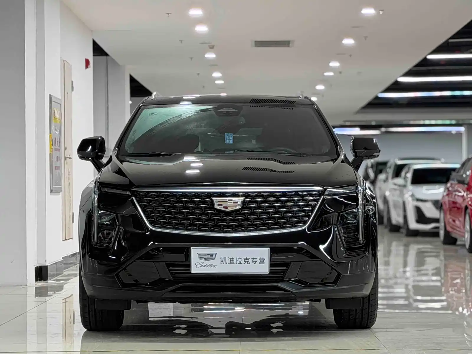 Photo 2 - Cadillac XT4