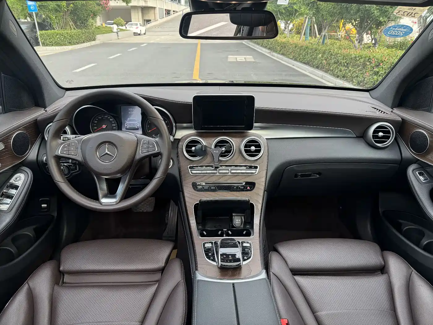 Mercedes-Benz GLC 2019 GLC 300 L 4MATIC Dynamic фото 14