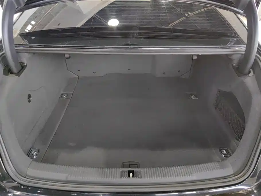 Audi A6L 2018 Model 35 TFSI Collector's Edition фото 4