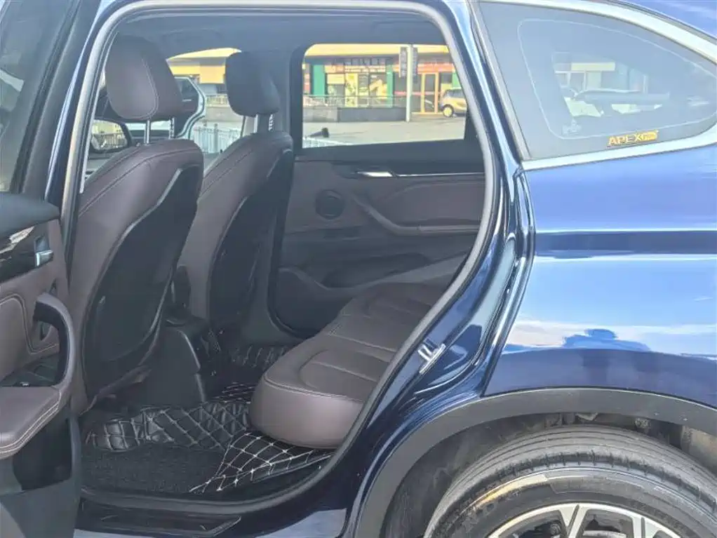 BMW X1 2020 sDrive25Li Leading Model фото 6