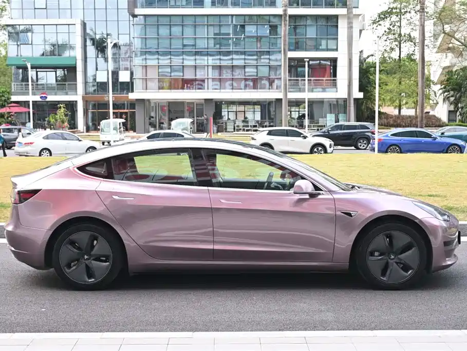 TESLA MODEL 3 (IMPORTED)