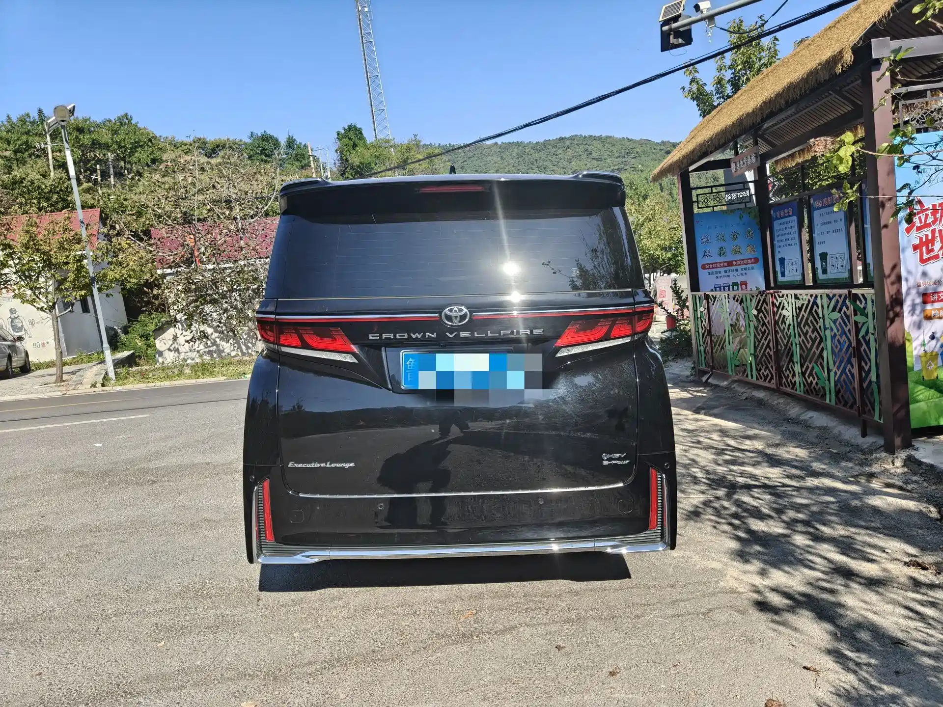 Фото 5 - Toyota Vellfire