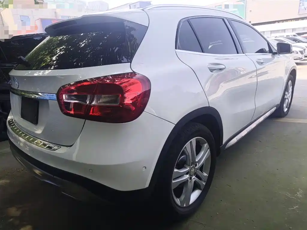 Mercedes-Benz GLA 2015 GLA 200 Dynamic фото 7