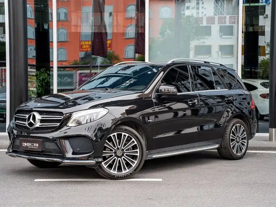 Mercedes-Benz GLE 2018 GLE 400 4MATIC Ultimate Edition фото 2