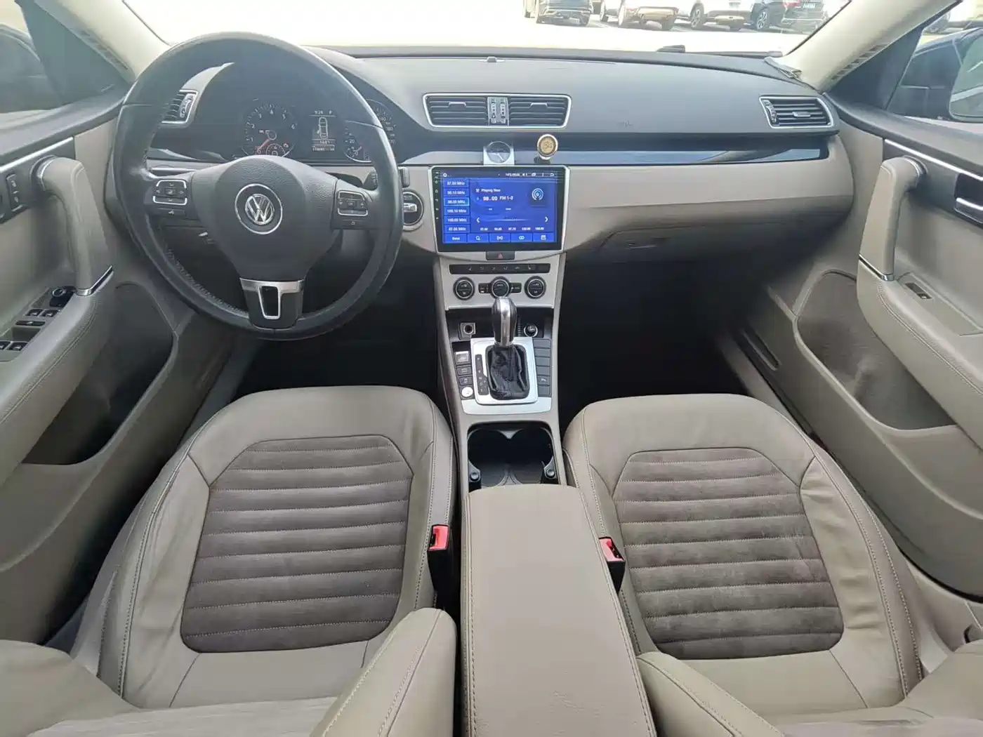Volkswagen Magotan 2015 Facelift 1.8TSI Luxury фото 10