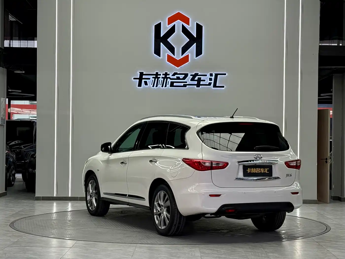 Infiniti JX 2013 JX35 AWD All-Round Edition фото 4