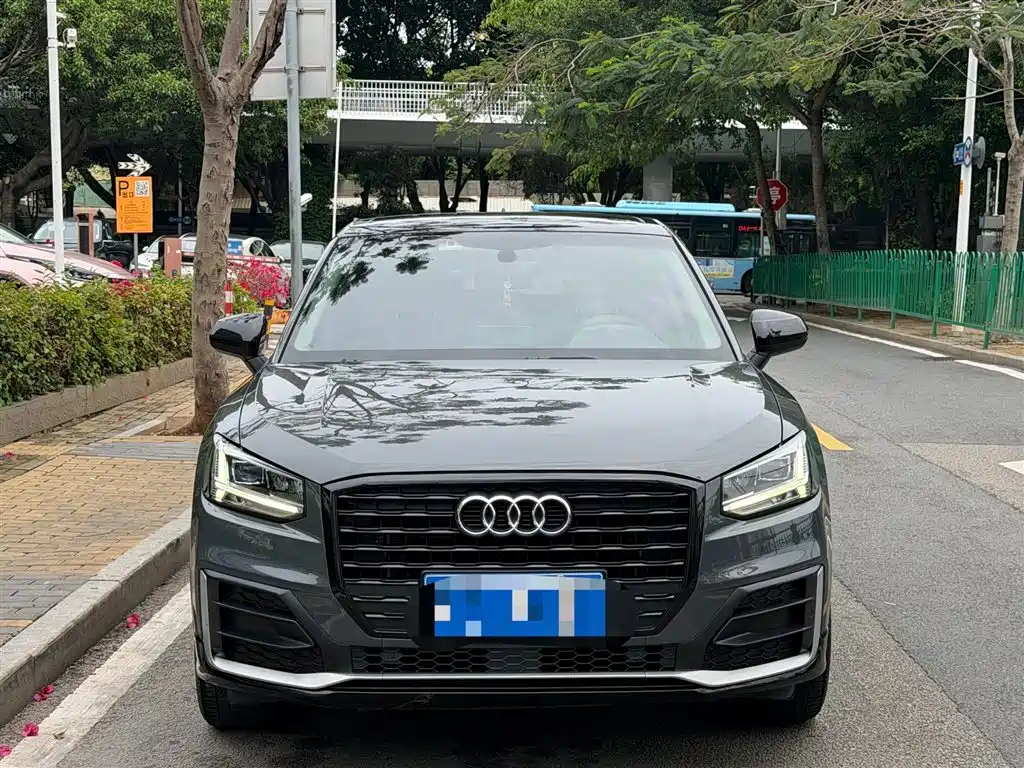 Audi Q2L 2020 35 TFSI Fashion Dynamic Model фото 2