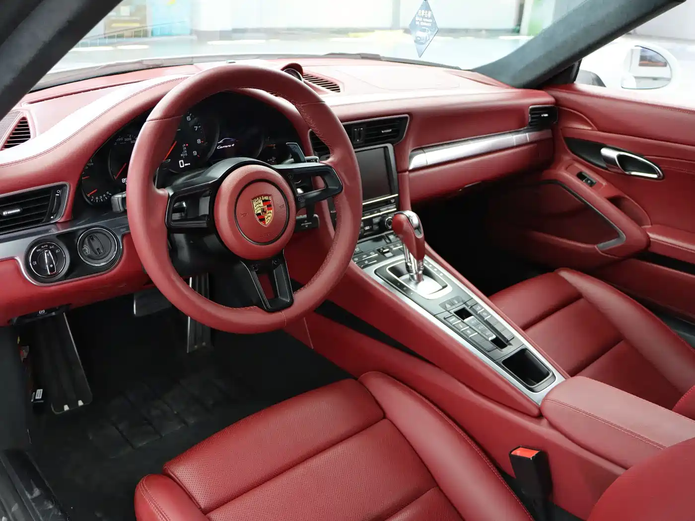 Porsche 911 2015 Carrera 4 3.4L Style Edition фото 18