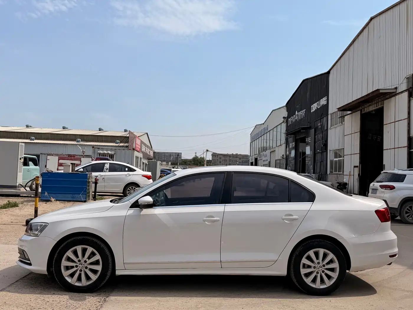 Volkswagen Sagitar 2016 230TSI 25th Anniversary Edition фото 8