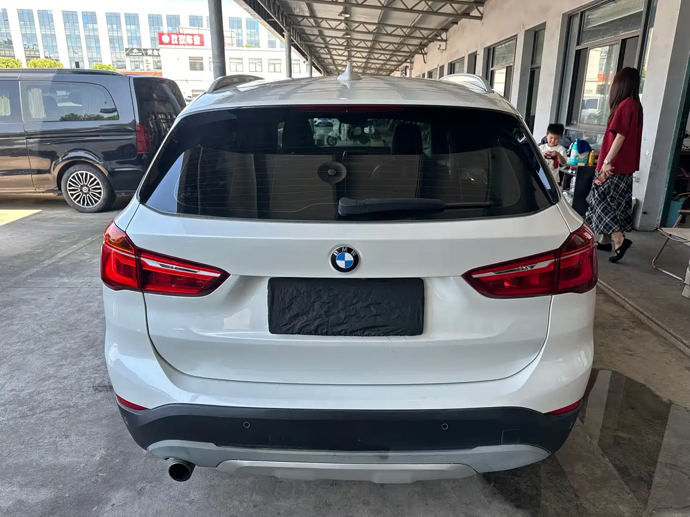 BMW X1 2018 sDrive18Li Premium Model фото 7