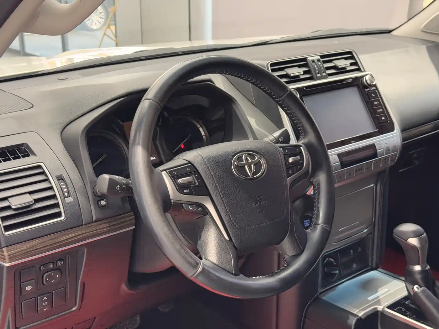 Toyota Prado 2018 3.5L Auto TX-L фото 11