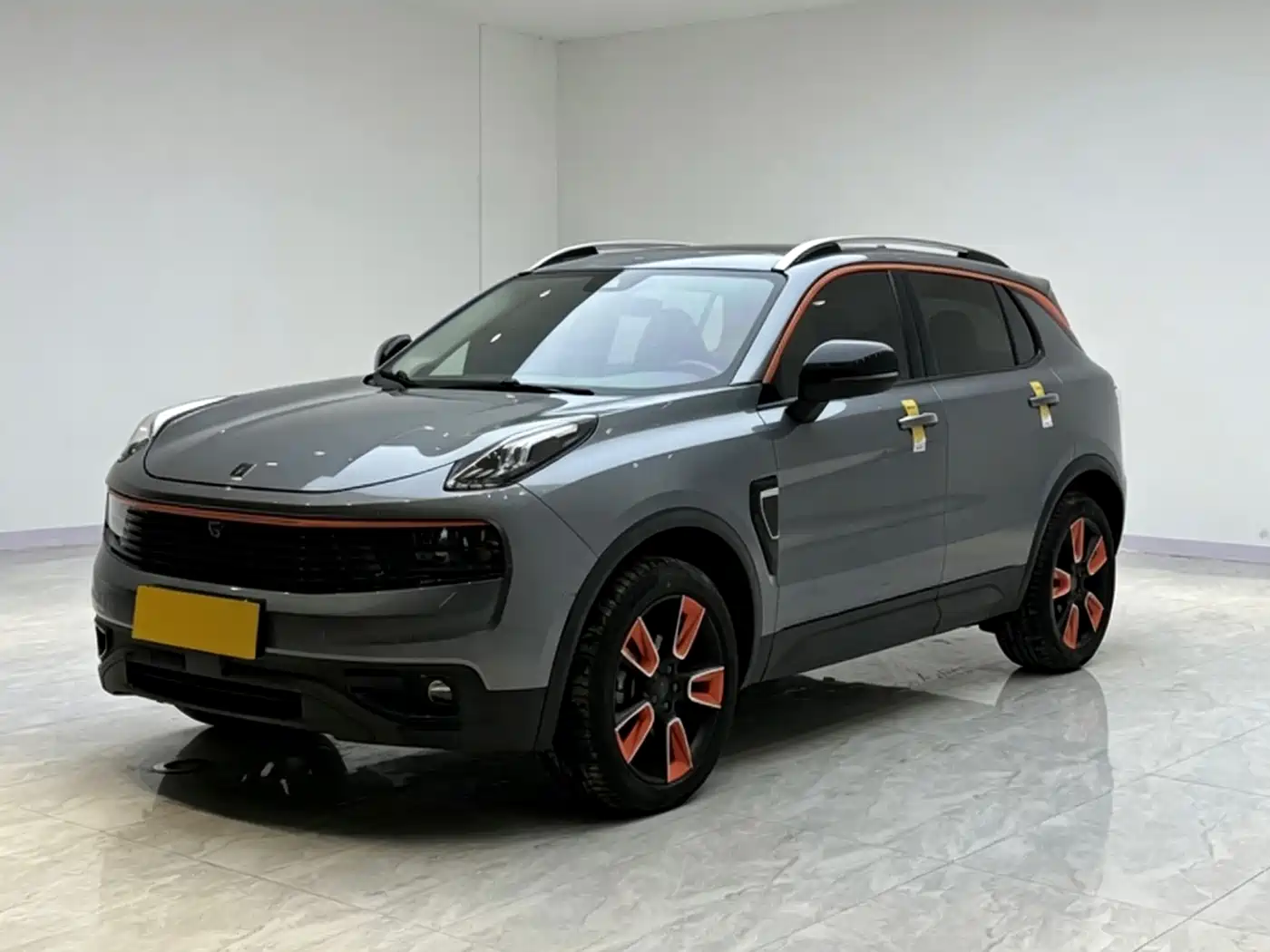 Lynk & Co 01 2019 2.0T 2WD Pro Edition China V фото 8