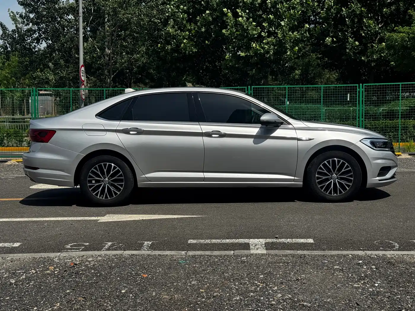 Volkswagen Sagitar 2019 200TSI DSG Comfort Edition China VI фото 8