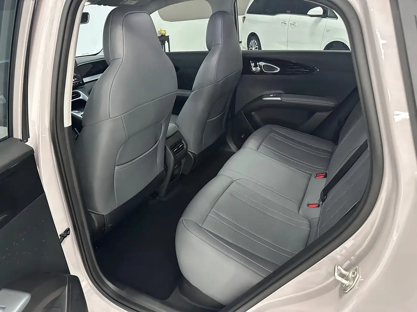 Geely Galaxy Starry Wish 2025 310km Dream Edition фото 6