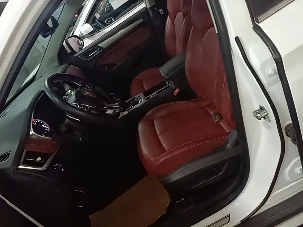 Roewe RX5 2017 2016 30T 4WD Automatic Internet Premium Edition
