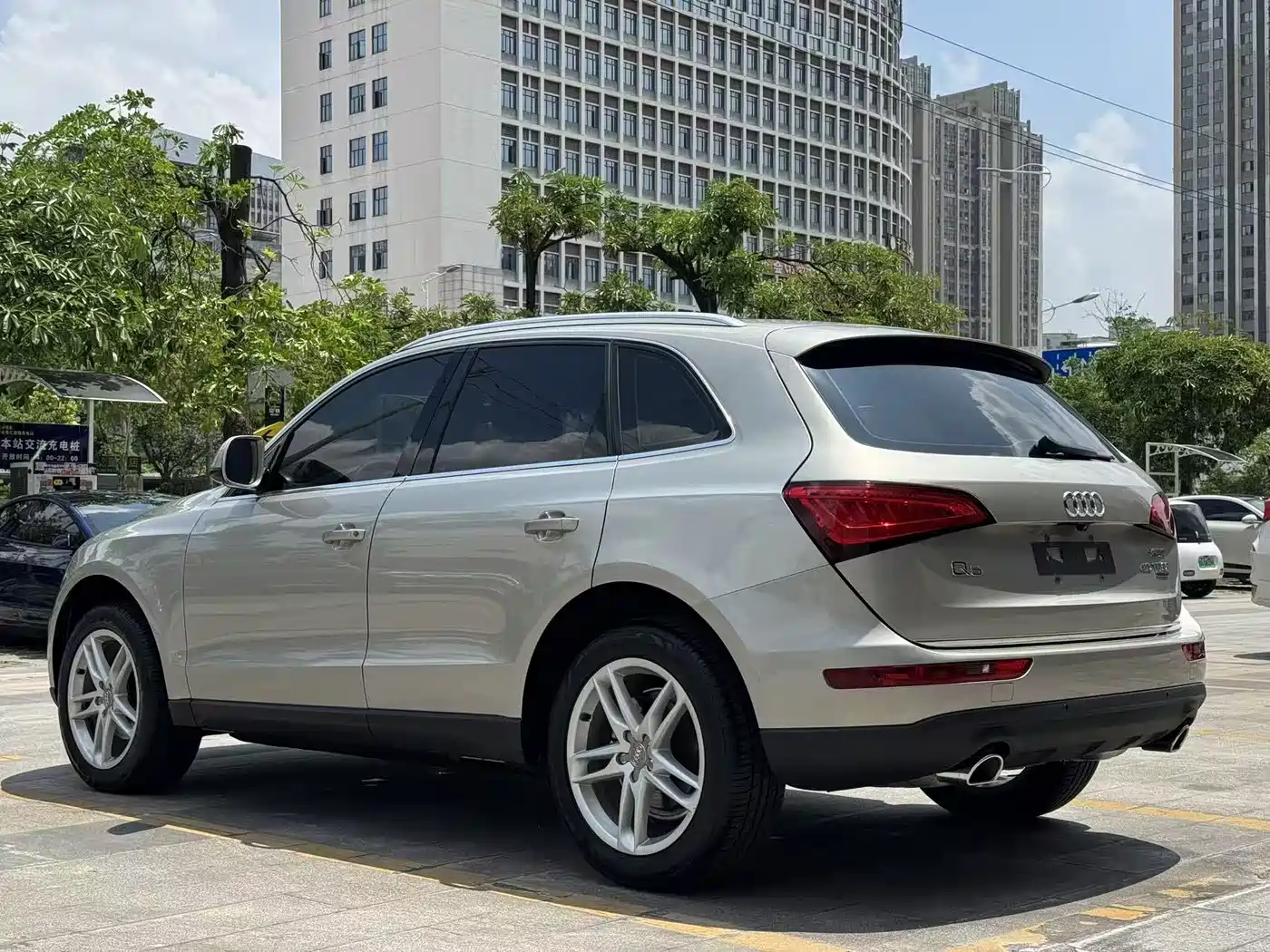 Audi Q5 2017 40 TFSI Technology фото 4