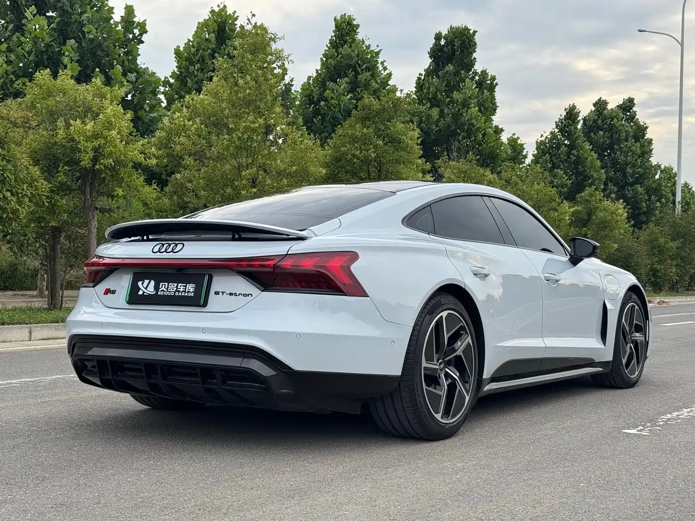 Audi RS e-tron GT 2023 Base Model фото 4