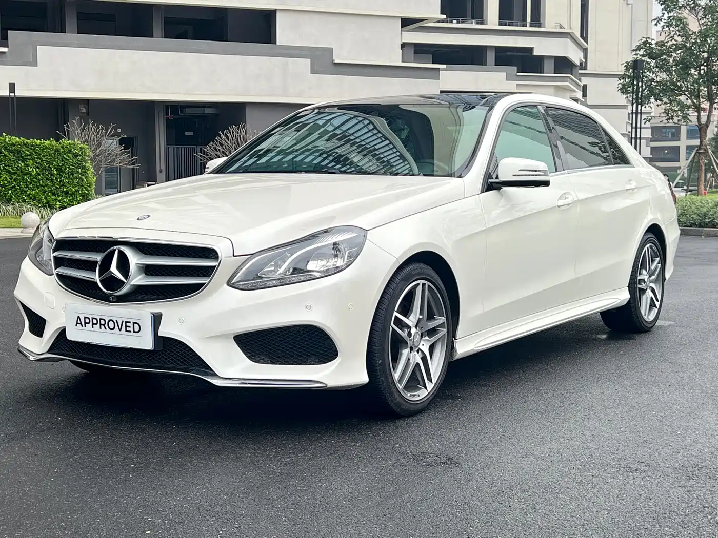 Mercedes-Benz E-Class 2015 Facelift E 260 L Sport