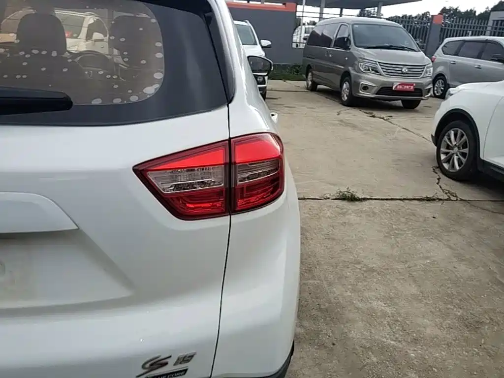 Changan CS15 2016 2016 1.5L Automatic Fashion