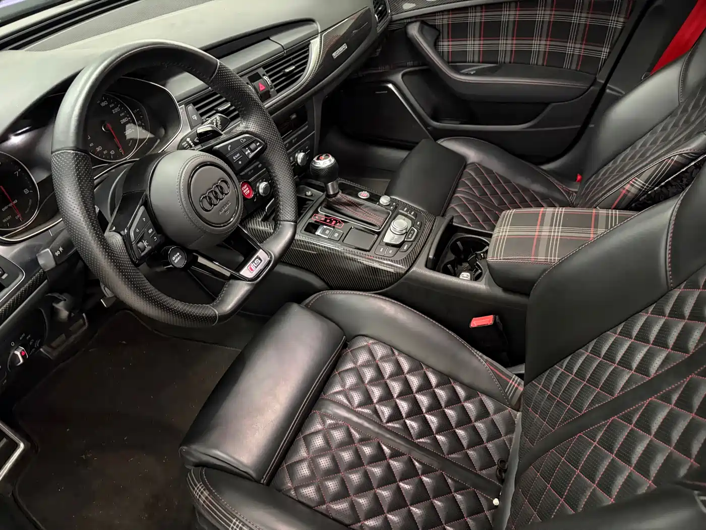 Audi A6 (Import) 2018 3.0T allroad quattro фото 12
