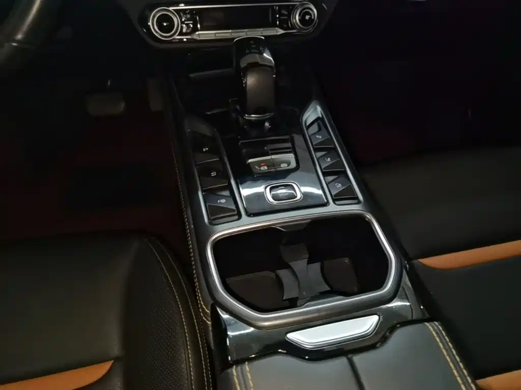 Bestune T77 2019 2019 230 TID Automatic Noble Model China V