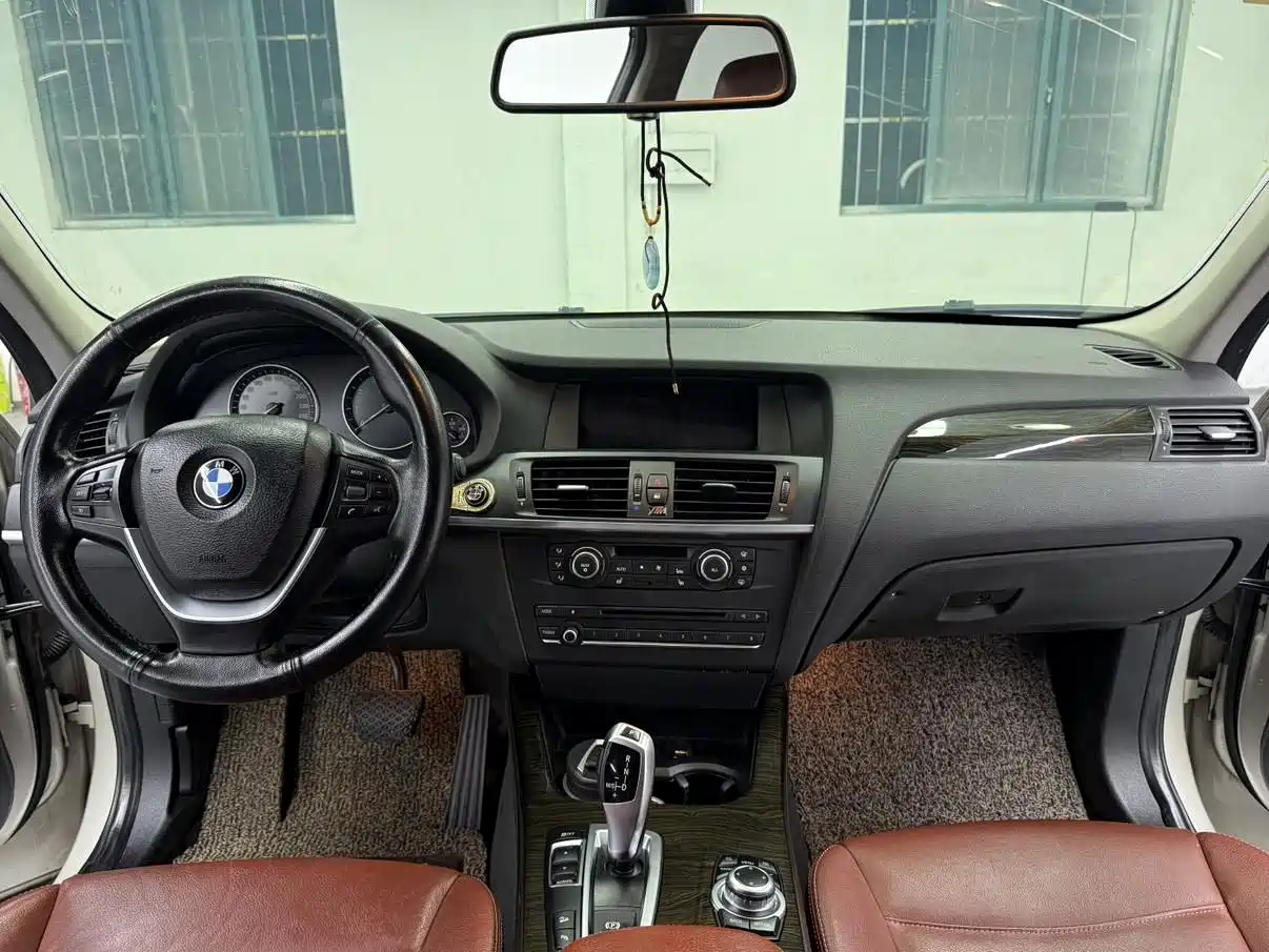 صورة 7 - BMW X3 (Import)