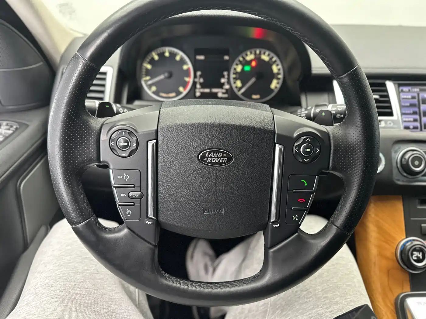 Land Rover Range Rover Sport 2013 5.0 NA V8 HSE фото 25