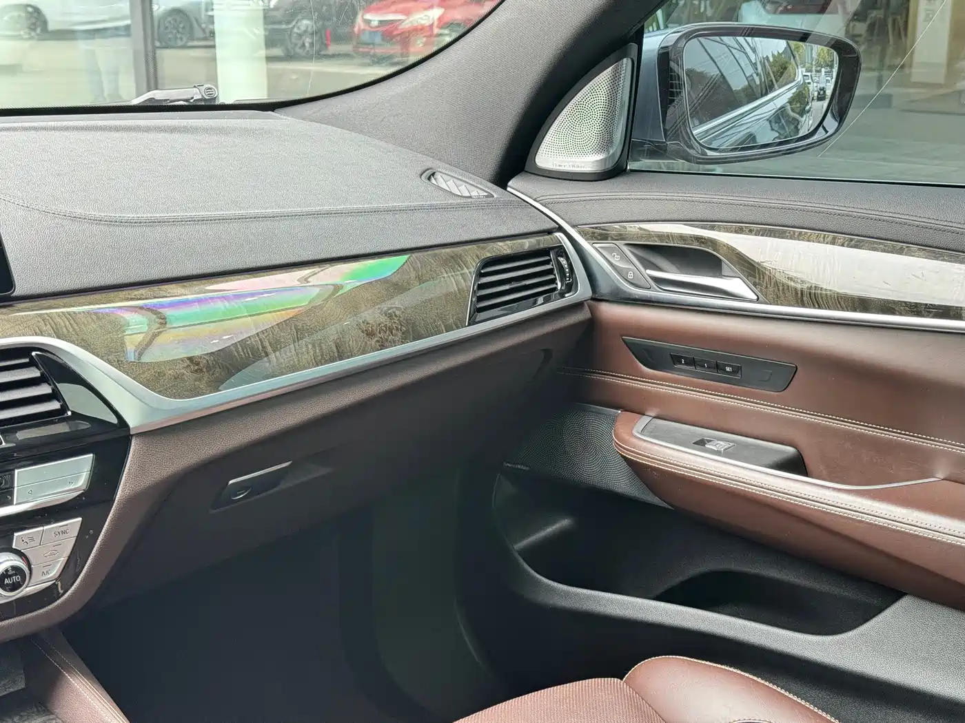 BMW 6 Series GT 2020 630i M Sport Grand Tourer фото 12