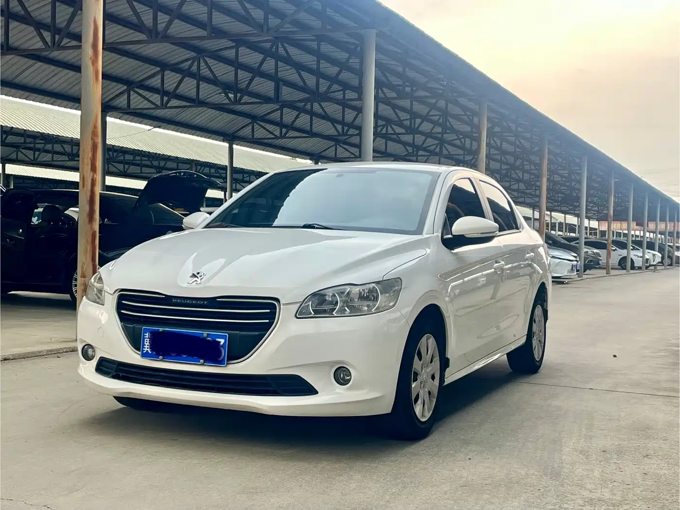 Peugeot 301 2014 2014 1.6L Automatic Comfort Edition