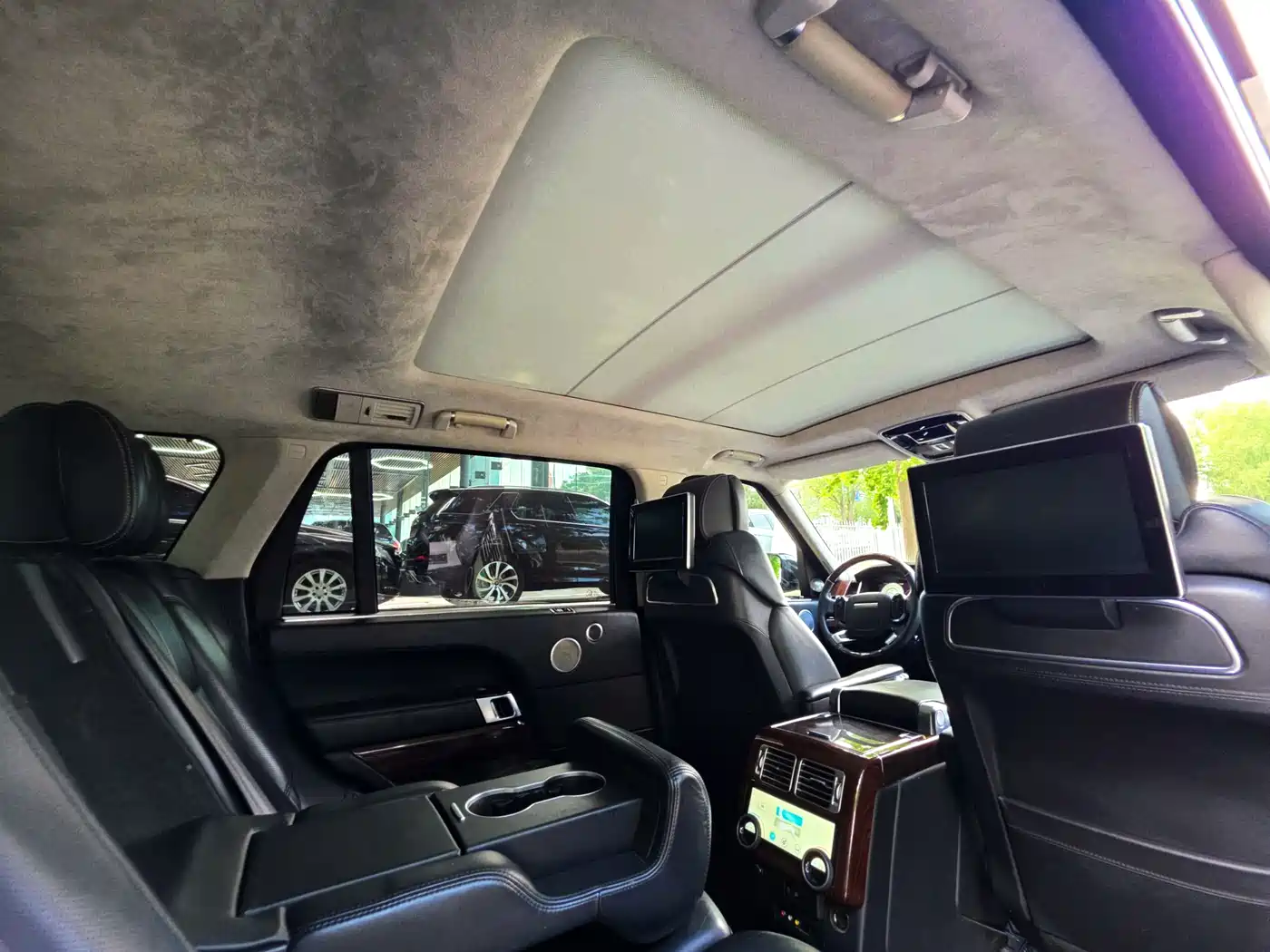 Land Rover Range Rover 2015 5.0 SC V8 AB Prestigious Genesis Extended Edition фото 17