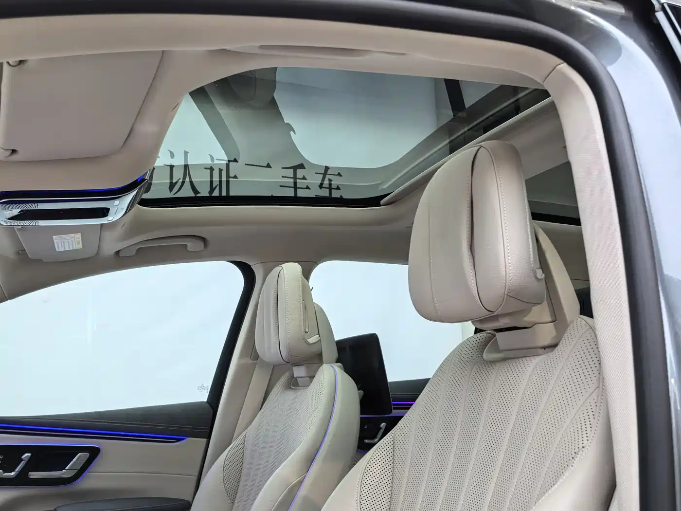 MERCEDES-BENZ EQS SUV