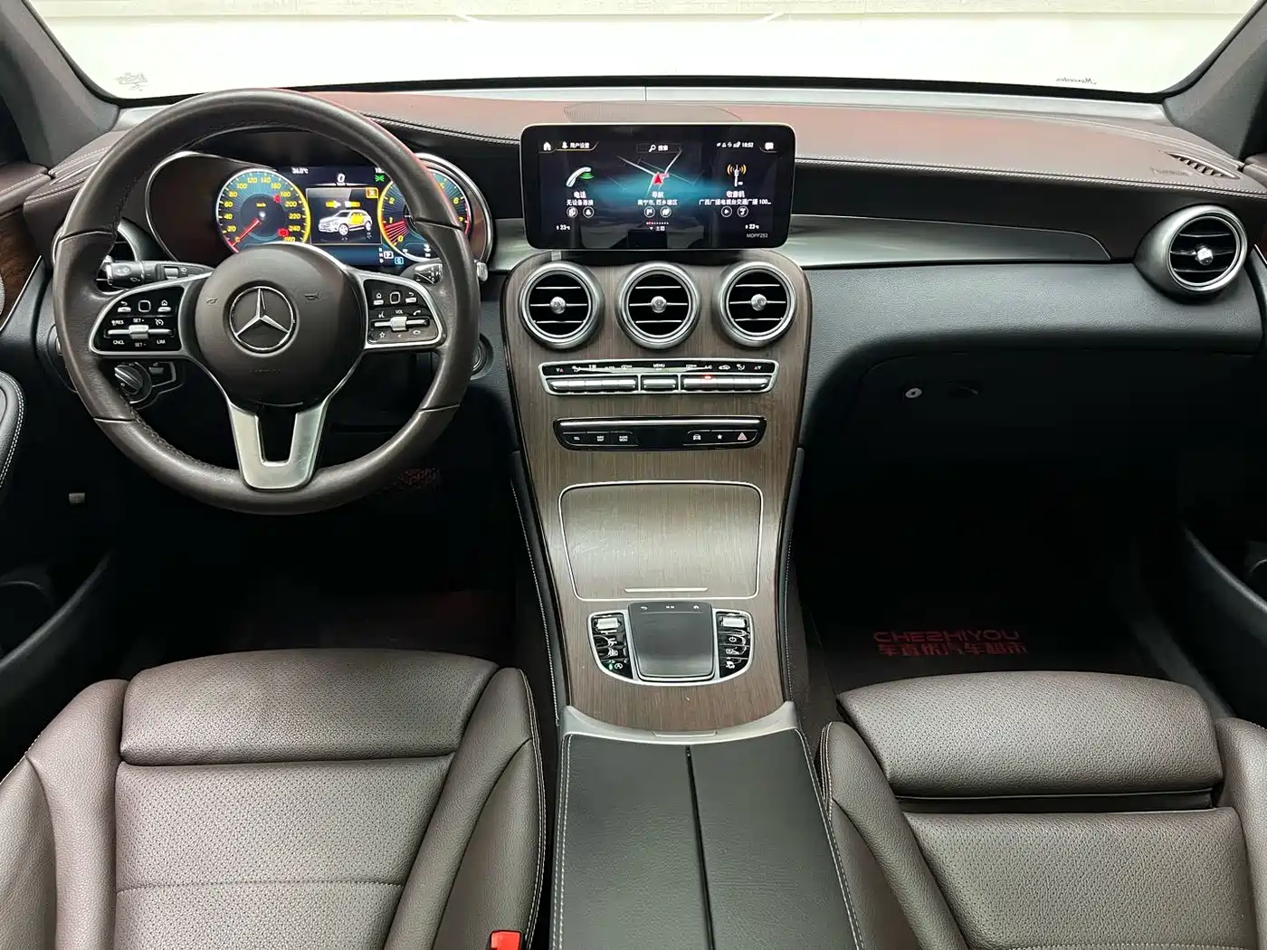 Mercedes-Benz GLC 2021 GLC 300 L 4MATIC Luxury фото 12