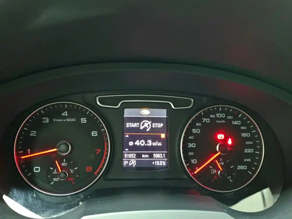 Audi Q3 2015 35 TFSI quattro Technology фото 9