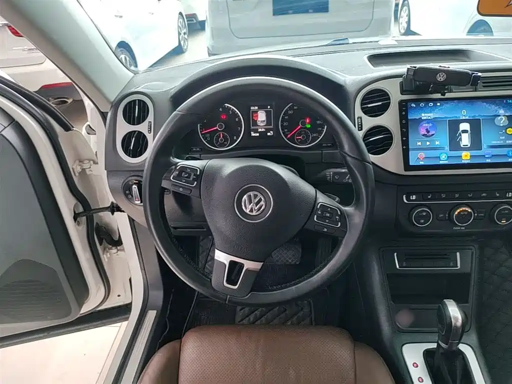 Volkswagen Tiguan 2016 Model 300TSI Automatic 2WD Luxury Edition фото 11
