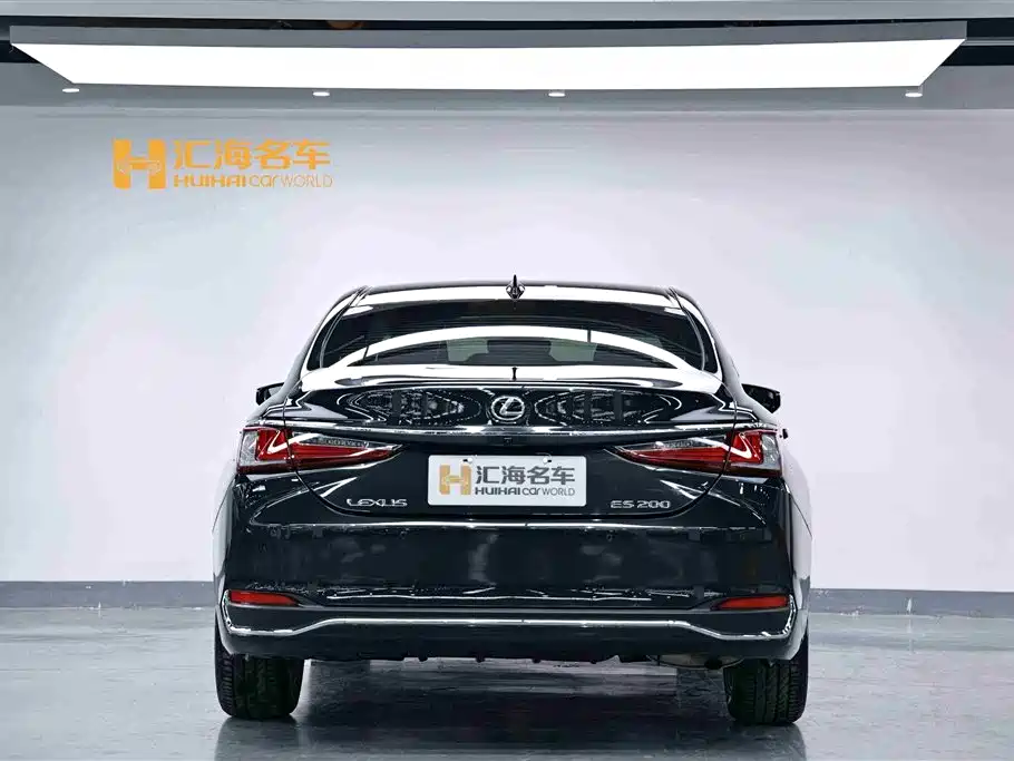 Lexus ES 2022 200 Excellence Edition фото 5