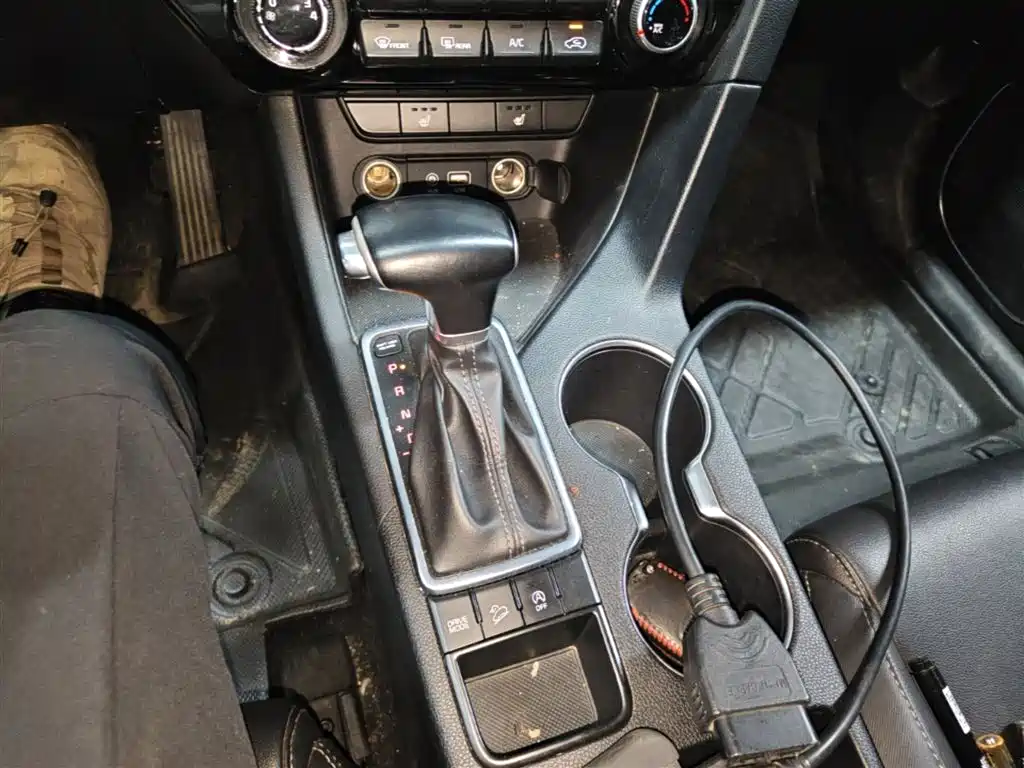 Kia KX5 2016 Model 2.0L Automatic 2WD GLS фото 14